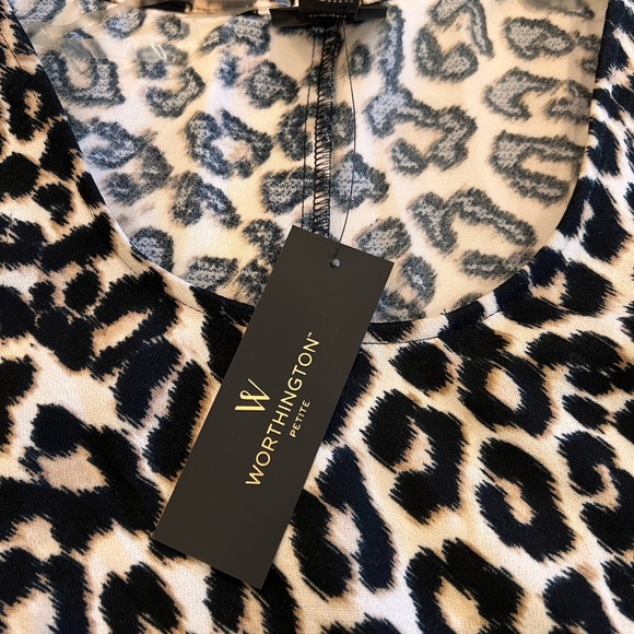 Worthington Leopard print top. Size PS - Picture 3 of 6